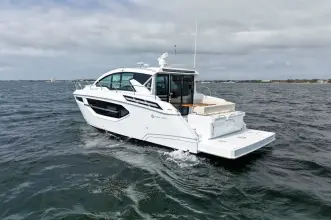 Thumbnail von Cruisers Yachts 42 Cantius