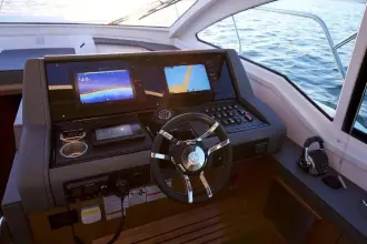 Thumbnail von Cruisers Yachts 42 Cantius