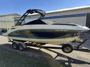Thumbnail von Sea Ray SDX 250