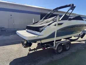 Thumbnail von Sea Ray SDX 250