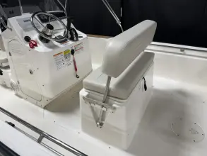 Thumbnail von Boston Whaler 170 Montauk