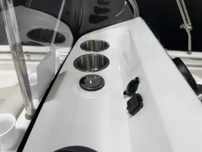 Thumbnail von Boston Whaler 170 Montauk