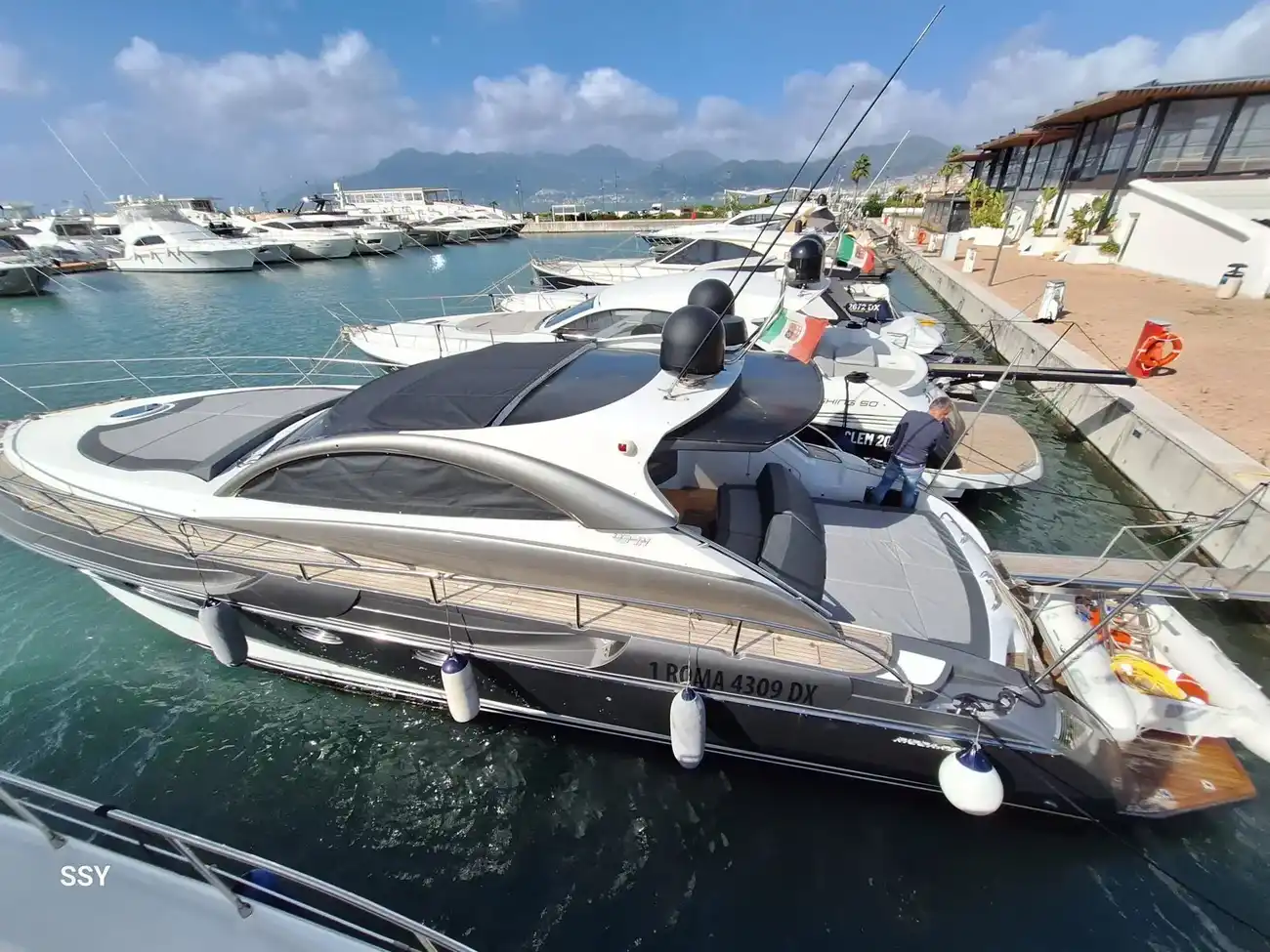 Thumbnail von Rizzardi 48 In GIUMAR