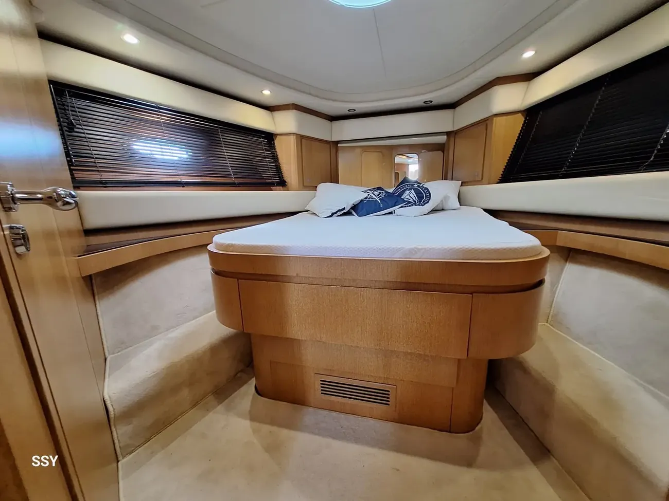 Thumbnail von Rizzardi 48 In GIUMAR