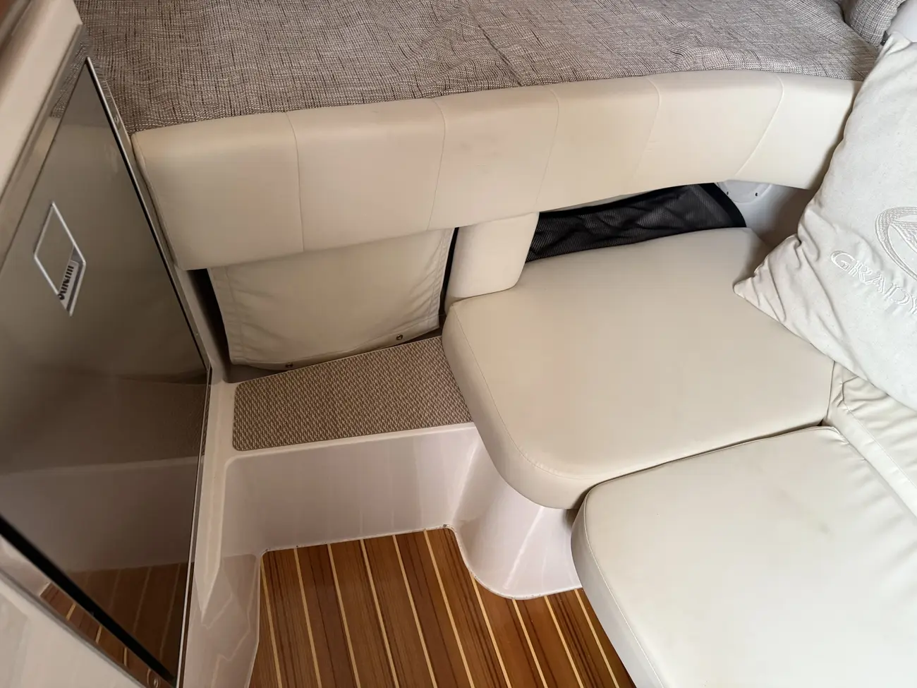 Thumbnail von Grady White Express 330