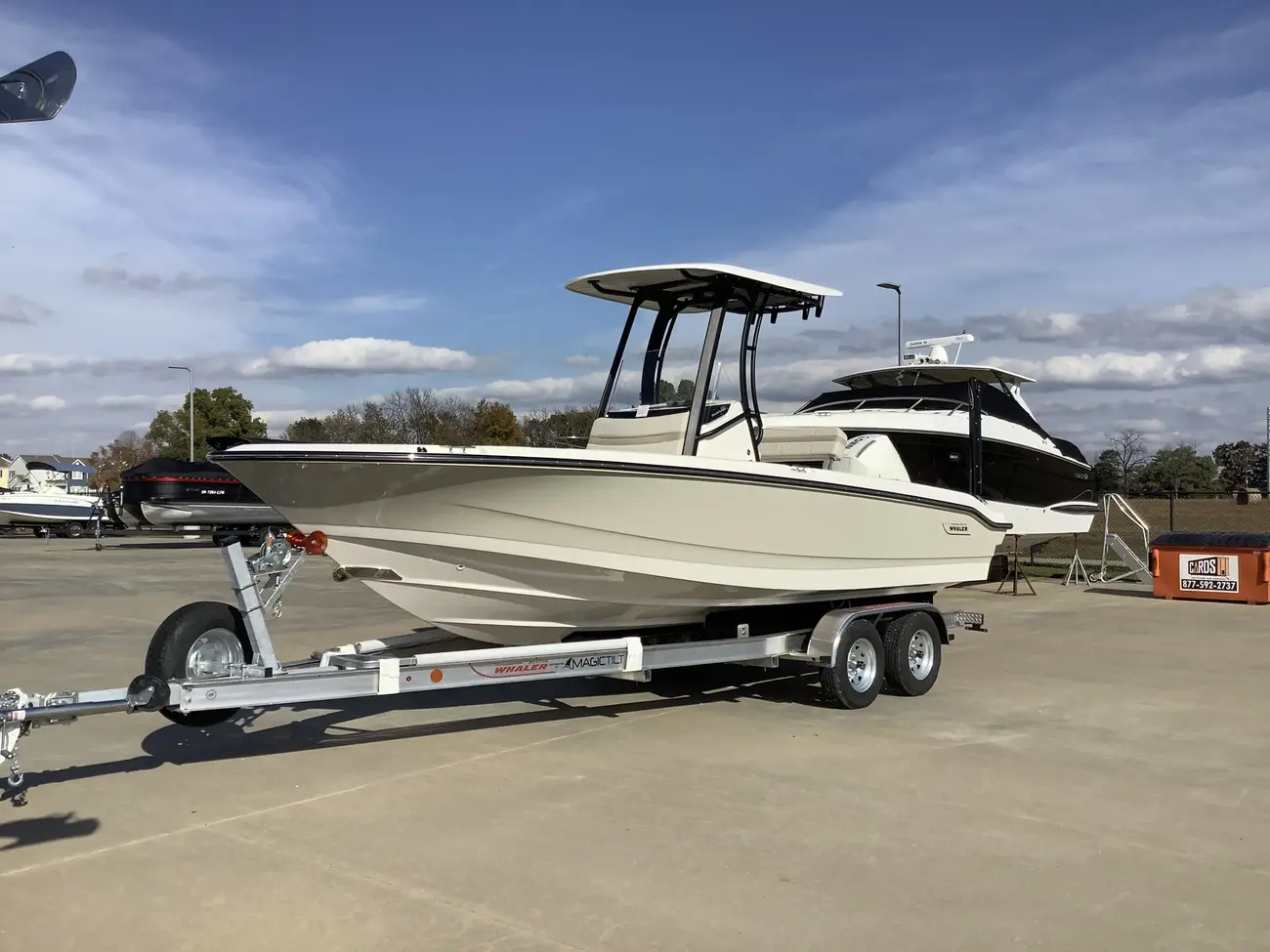 Boston Whaler 220 Dauntless