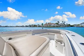 Thumbnail von Boston Whaler 380 Outrage