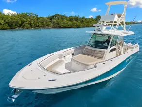Thumbnail von Boston Whaler 380 Outrage