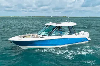 Thumbnail von Boston Whaler 330 Vantage
