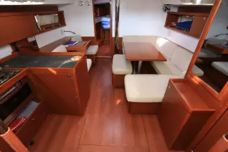 Thumbnail von Beneteau Oceanis 45 Anchor management