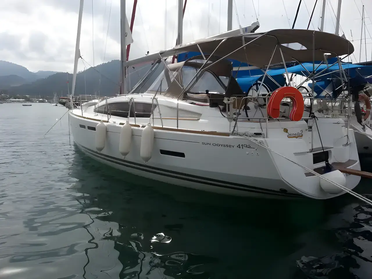 Jeanneau Sun Odyssey 41 DS HONEYPOT