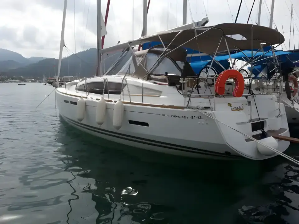 Jeanneau Sun Odyssey 41 DS HONEYPOT