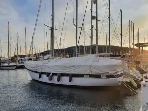 Thumbnail von Hallberg-Rassy 42 NOSS OF DART