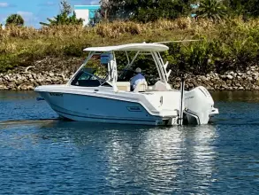 Thumbnail von Boston Whaler 240 Vantage