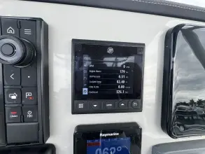 Thumbnail von Boston Whaler 230 Outrage