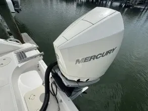 Thumbnail von Boston Whaler 230 Outrage
