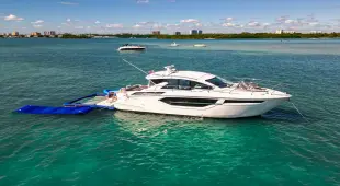 Cruisers Yachts 42 Cantius