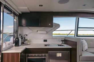 Thumbnail von Cruisers Yachts 42 Cantius