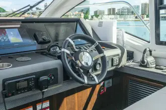 Thumbnail von Cruisers Yachts 42 Cantius