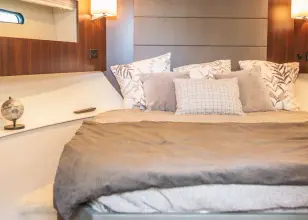 Thumbnail von Cruisers Yachts 42 Cantius