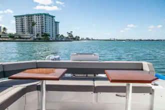 Thumbnail von Cruisers Yachts 42 Cantius