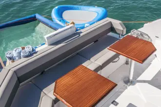 Thumbnail von Cruisers Yachts 42 Cantius