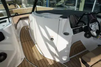 Thumbnail von Sea Ray SDX 230