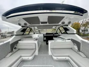 Thumbnail von Cruisers Yachts 50 GLS OB