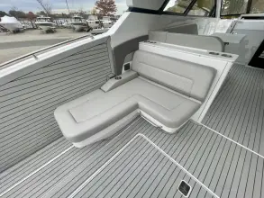 Thumbnail von Cruisers Yachts 50 GLS OB