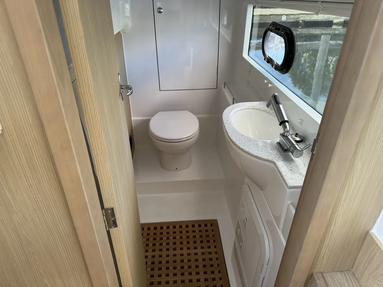 Thumbnail von Aquila 36