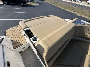Thumbnail von Sea Ray SLX 260