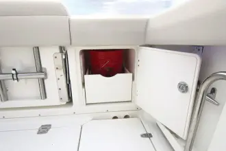 Thumbnail von Boston Whaler 380 Outrage