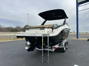 Thumbnail von Sea Ray SLX 280