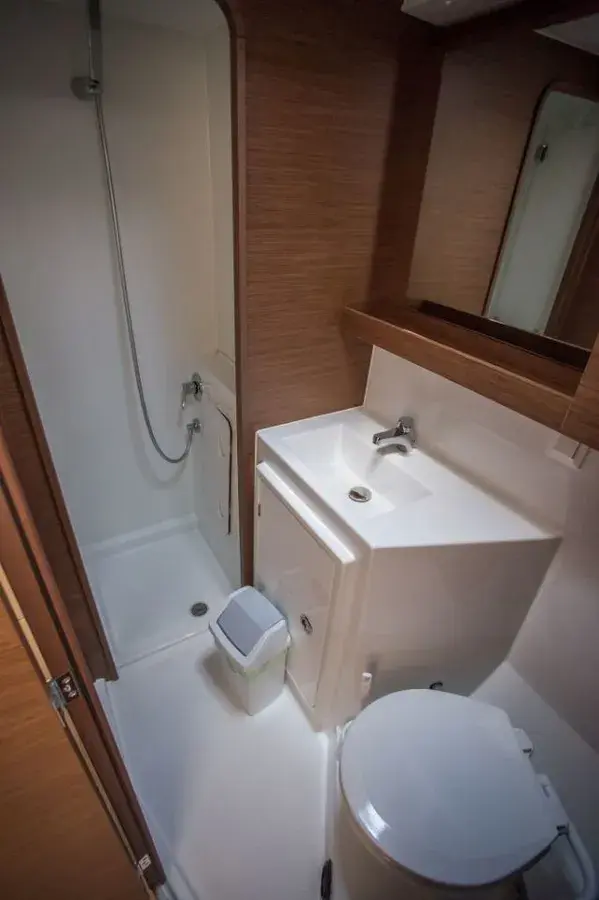 Thumbnail von Lagoon 42 Ariel 3