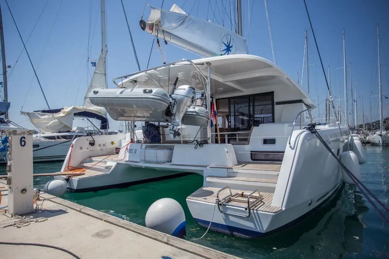 Thumbnail von Lagoon 42 Ariel 3