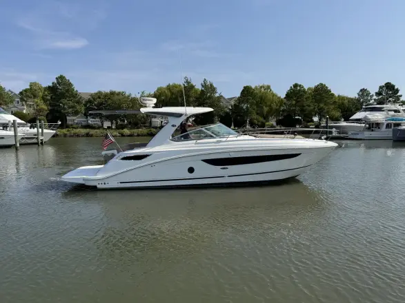 Sea Ray 350 Sundancer
