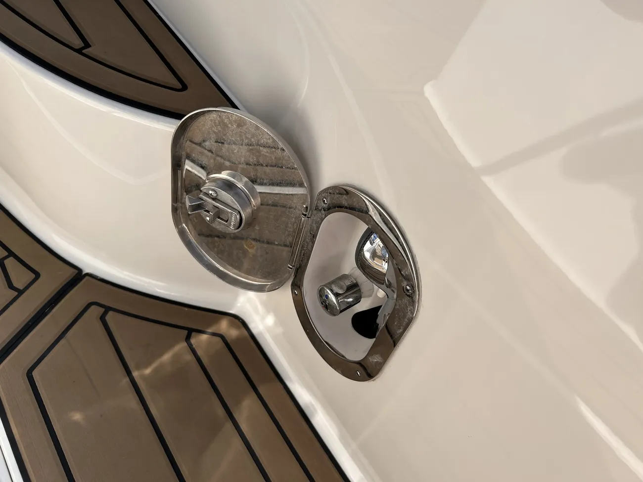 Thumbnail von Sea Ray 350 Sundancer