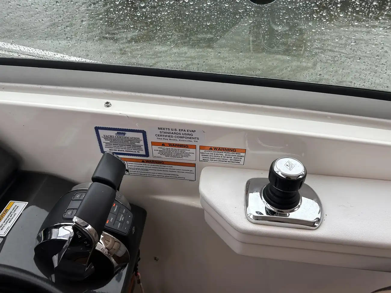 Thumbnail von Sea Ray 350 Sundancer