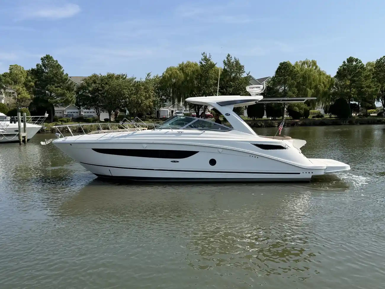 Thumbnail von Sea Ray 350 Sundancer