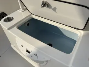 Thumbnail von Boston Whaler 220 Dauntless