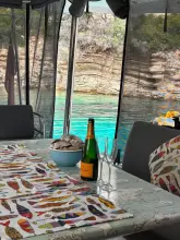 Thumbnail von Fountaine Pajot Elba 45 Four Roses