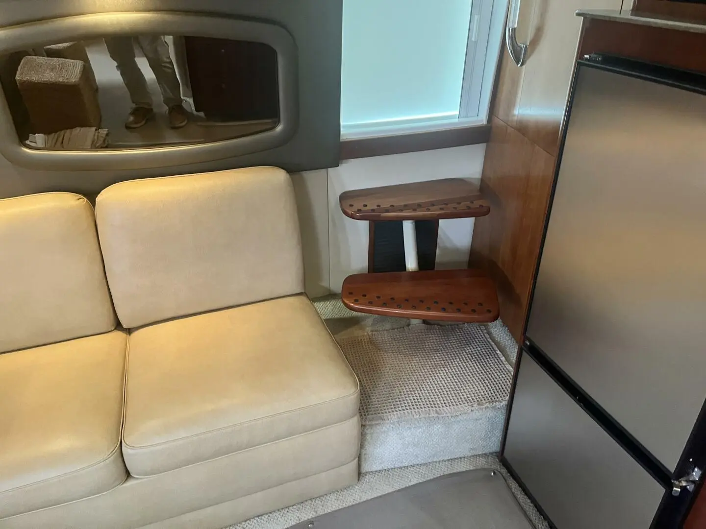 Thumbnail von Cruisers Yachts 390 Coupe Bail Out