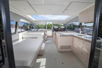 Thumbnail von Aquila 42 Coupe