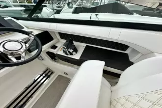 Thumbnail von Sea Ray SLX 310