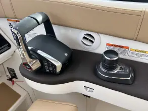 Thumbnail von Sea Ray Sundancer 320