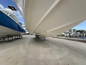 Thumbnail von Boston Whaler 370 Outrage