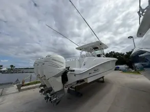 Thumbnail von Boston Whaler 370 Outrage