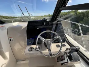 Thumbnail von Boston Whaler 325 Conquest