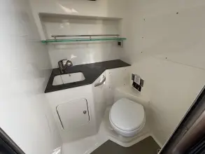 Thumbnail von Boston Whaler 325 Conquest