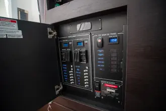 Thumbnail von Boston Whaler 350 Realm